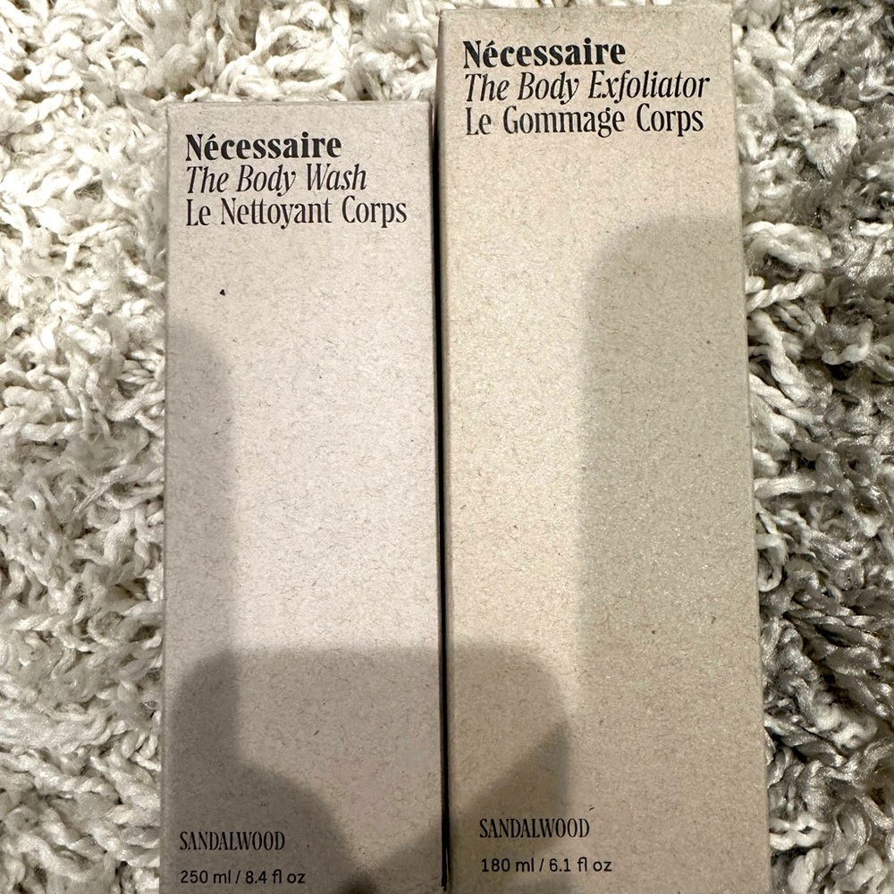 Necessaire Sandalwood Body wash and body exfoliator